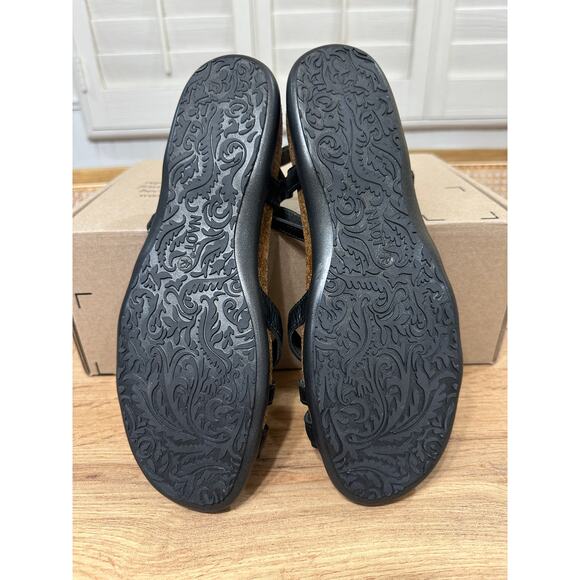 Naot Women's Patricia Flat Sandals Soft Black Leather Size 11 US 42 EU NWOB - Picture 12 of 15